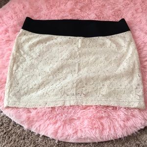 Charlotte Russe lace pencil mini skirt. Size XL